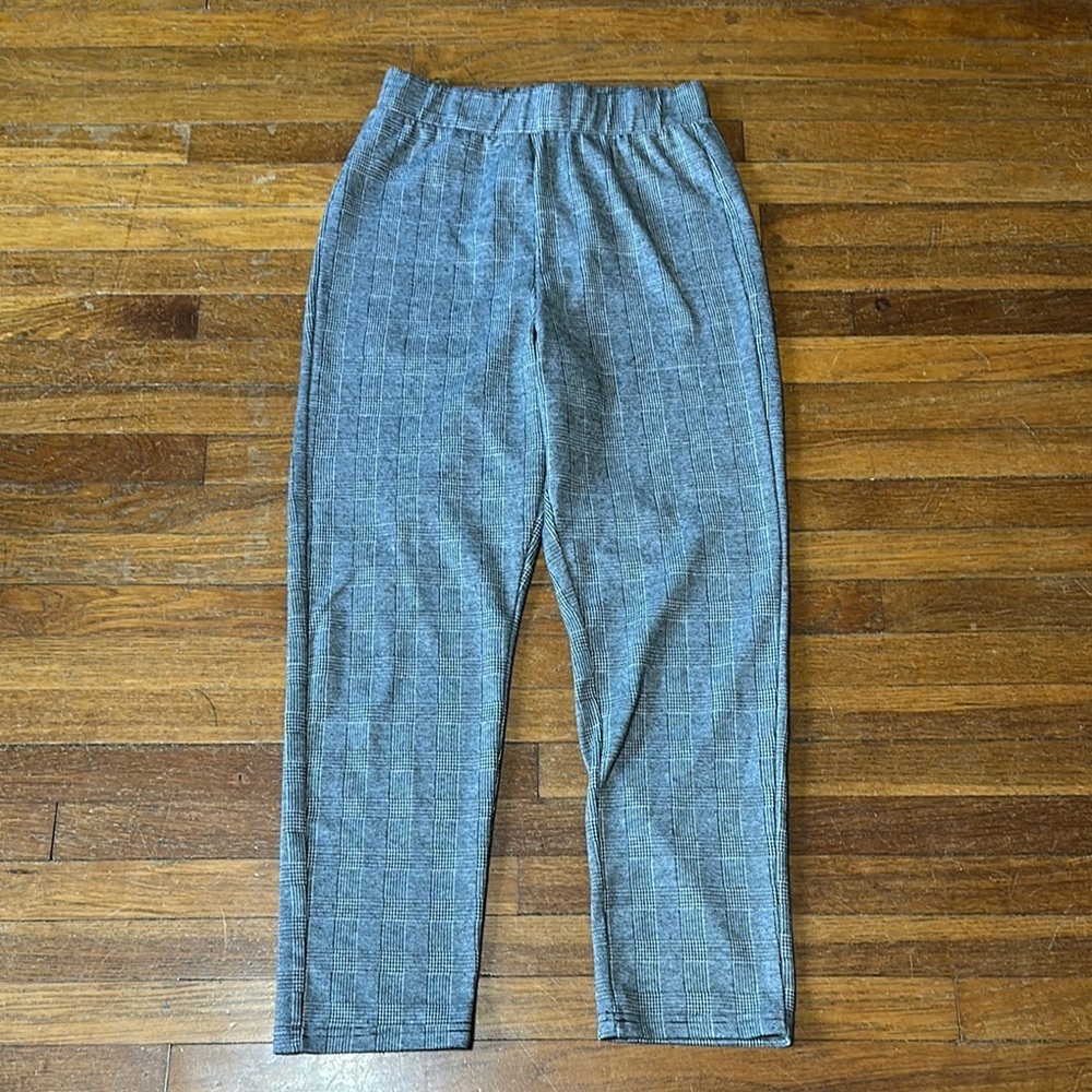 Rue21 Women’s High Rise Taper Leg Plaid Pants, Large